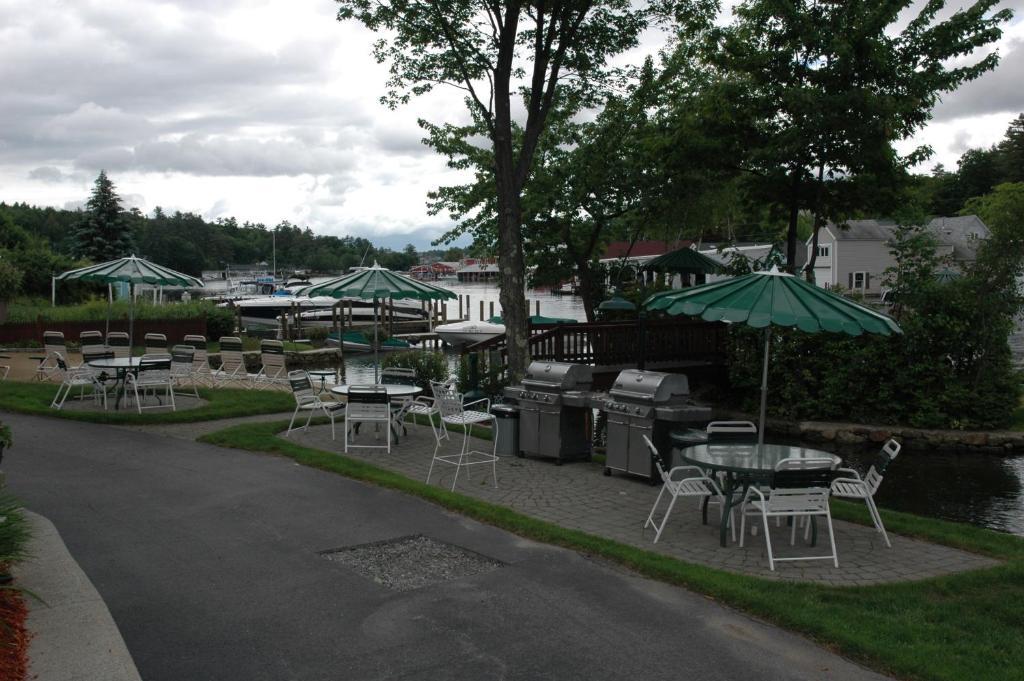 Channel Waterfront Cottages Weirs Beach Kamer foto