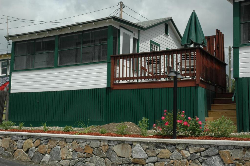 Channel Waterfront Cottages Weirs Beach Kamer foto